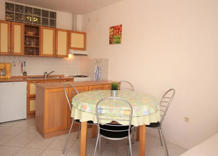 Apartmán With Parking Space Baska, Krk - 24184 Baška