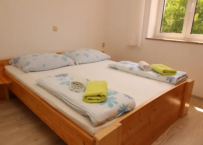 Apartment With Parking Space Baska, Krk - 24184 Baška
